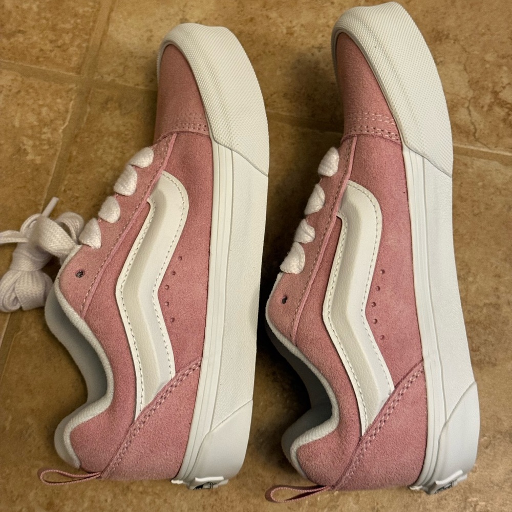 VANS girls Grade School Knu Skool Shoes - Picture 11 of 16